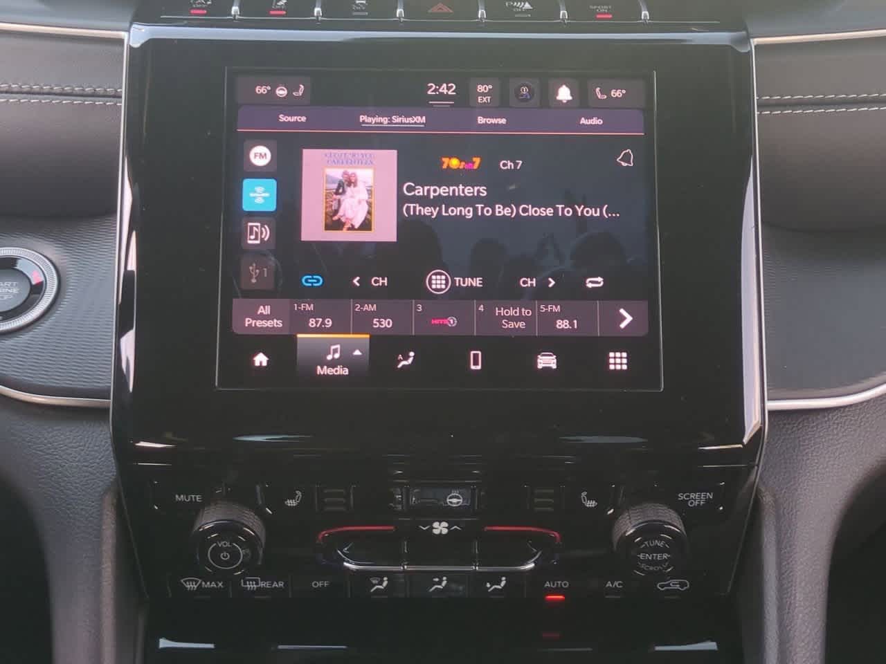 Thumbnail: 2025 Jeep Grand Cherokee - 28