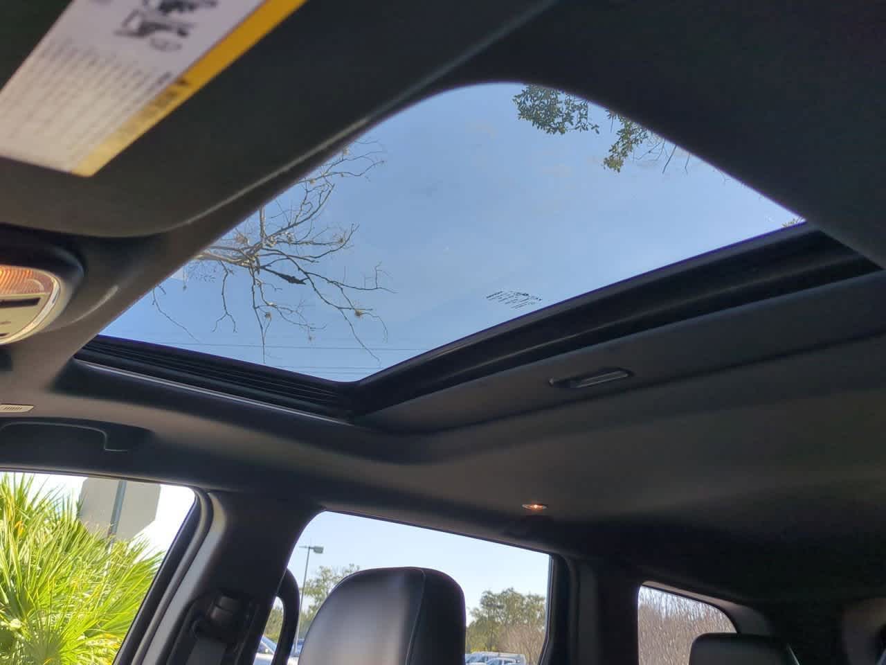 Thumbnail: 2020 Jeep Grand Cherokee - 20