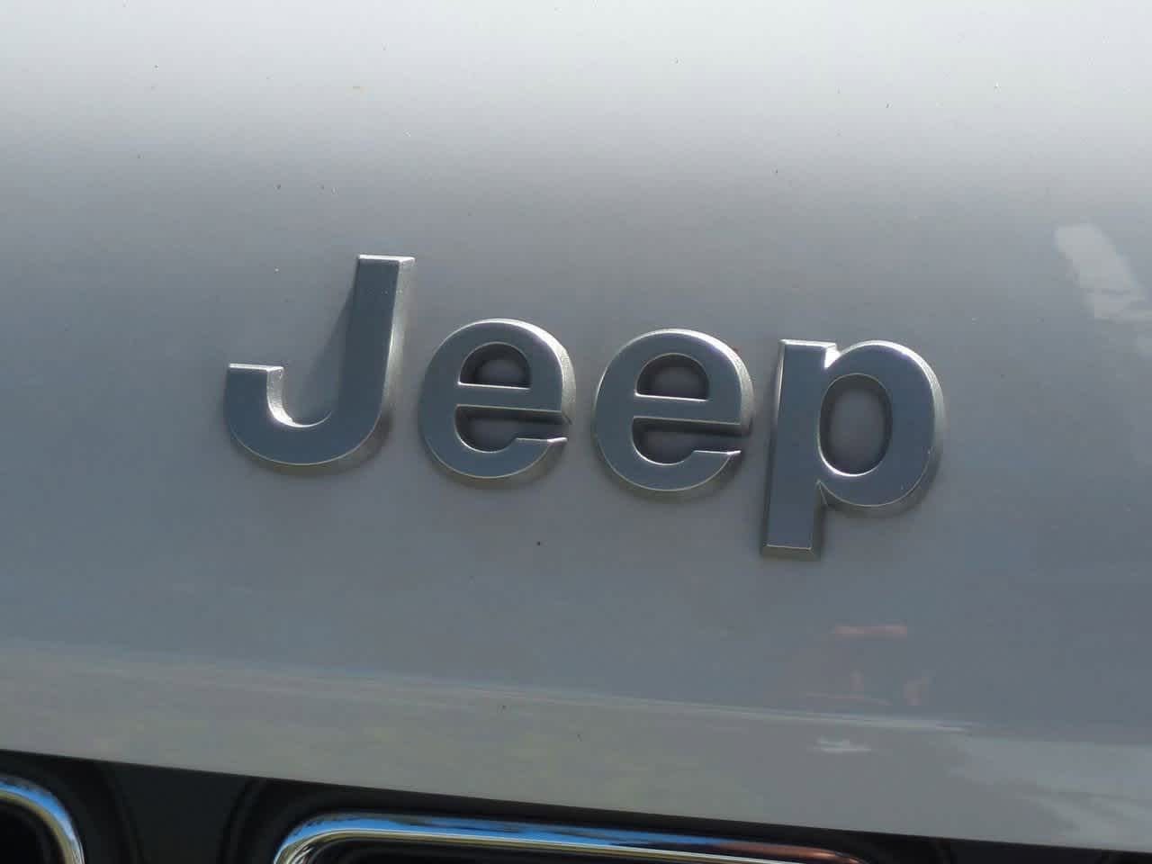 Thumbnail: 2025 Jeep Grand Cherokee - 12