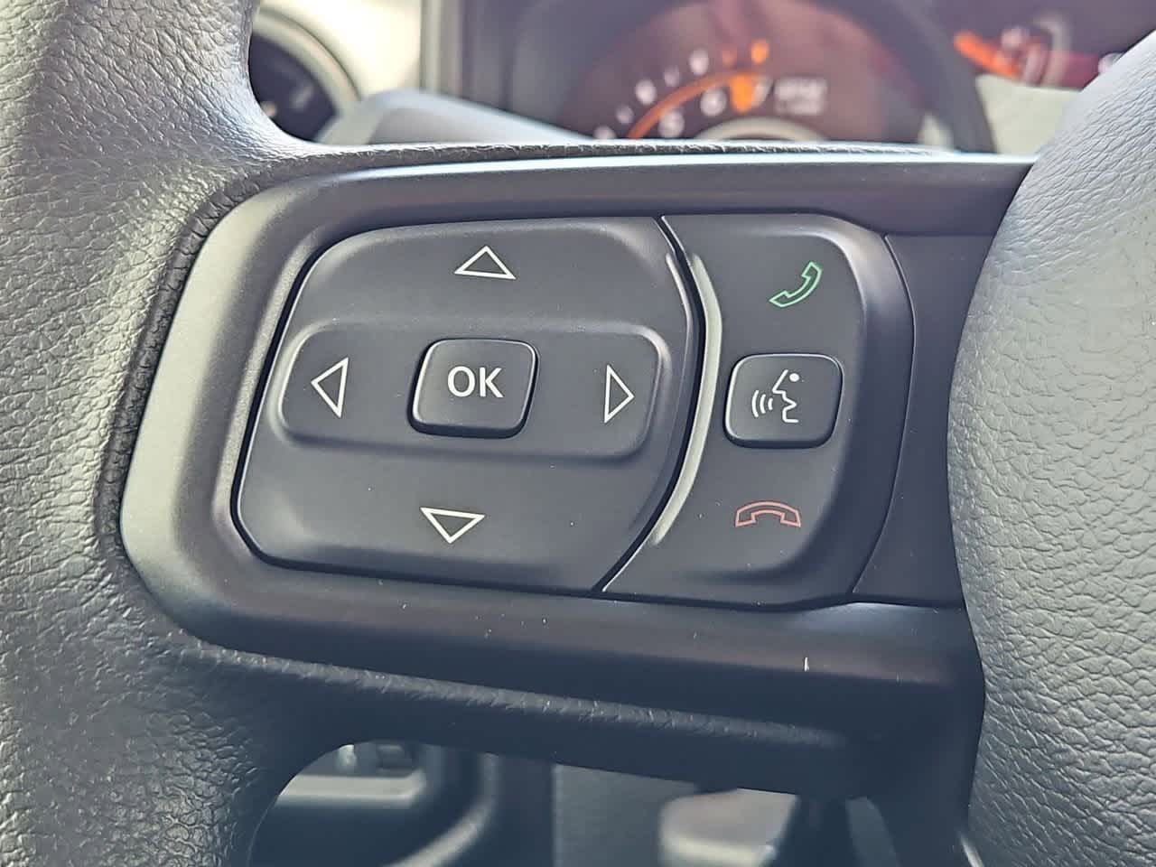 Thumbnail: 2025 Jeep Gladiator - 24