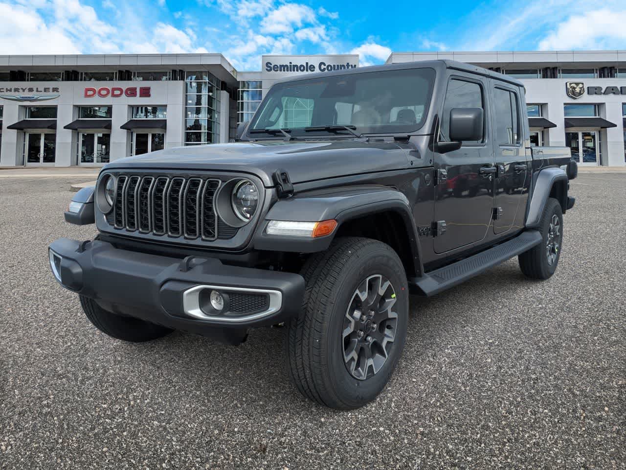 Thumbnail: 2026 Jeep Gladiator - 4