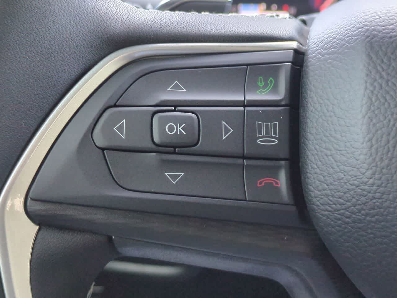 Thumbnail: 2025 Jeep Grand Cherokee L - 25