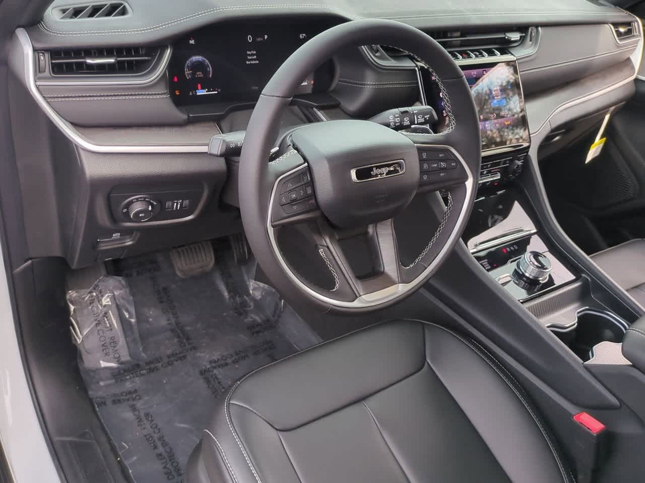 Thumbnail: 2025 Jeep Grand Cherokee L - 10