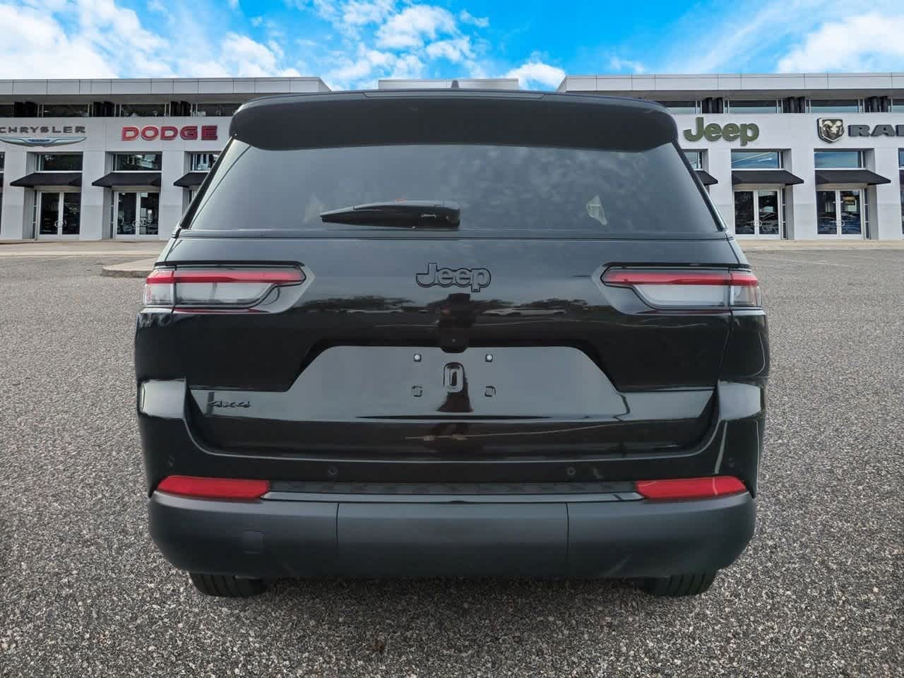 Thumbnail: 2025 Jeep Grand Cherokee L - 7