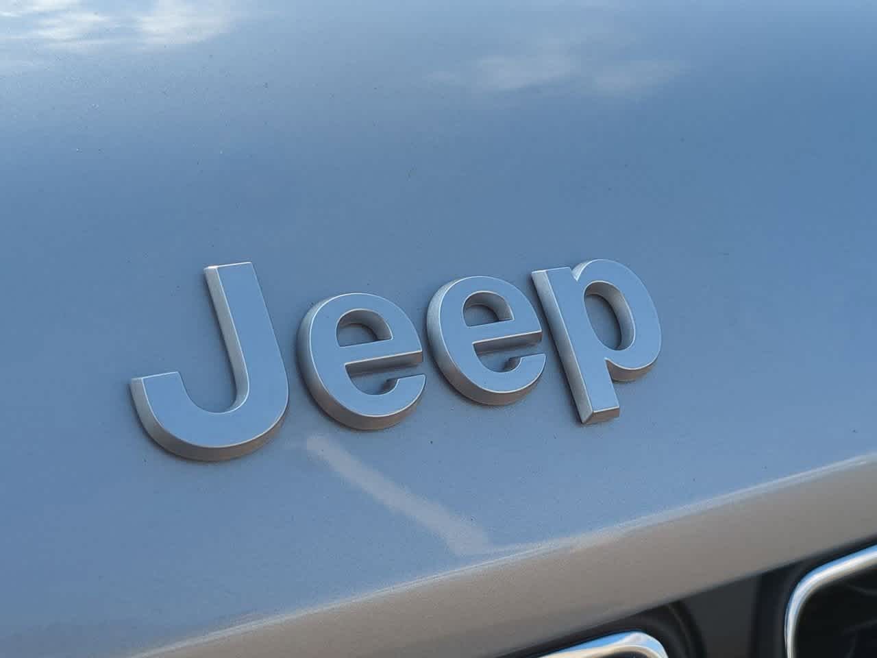 Thumbnail: 2025 Jeep Grand Cherokee - 12