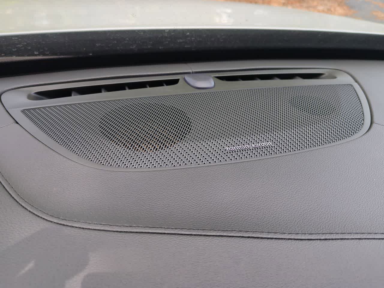 Thumbnail: 2022 Volvo XC90 - 32