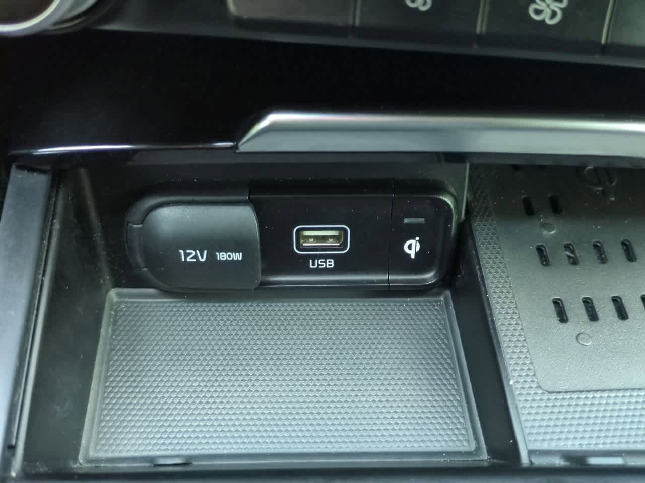 Thumbnail: 2022 Kia Stinger - 32