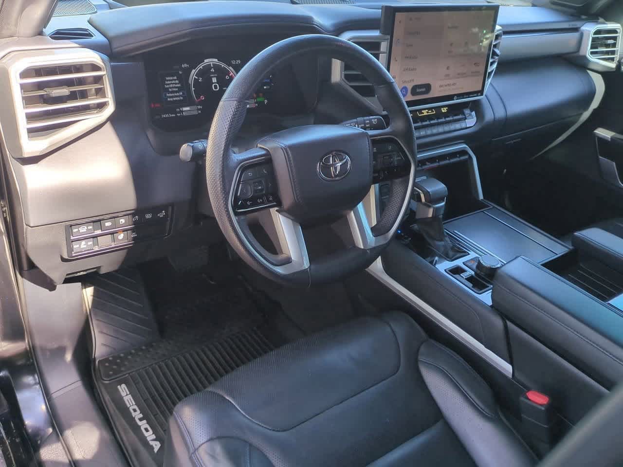 Thumbnail: 2023 Toyota Sequoia - 10