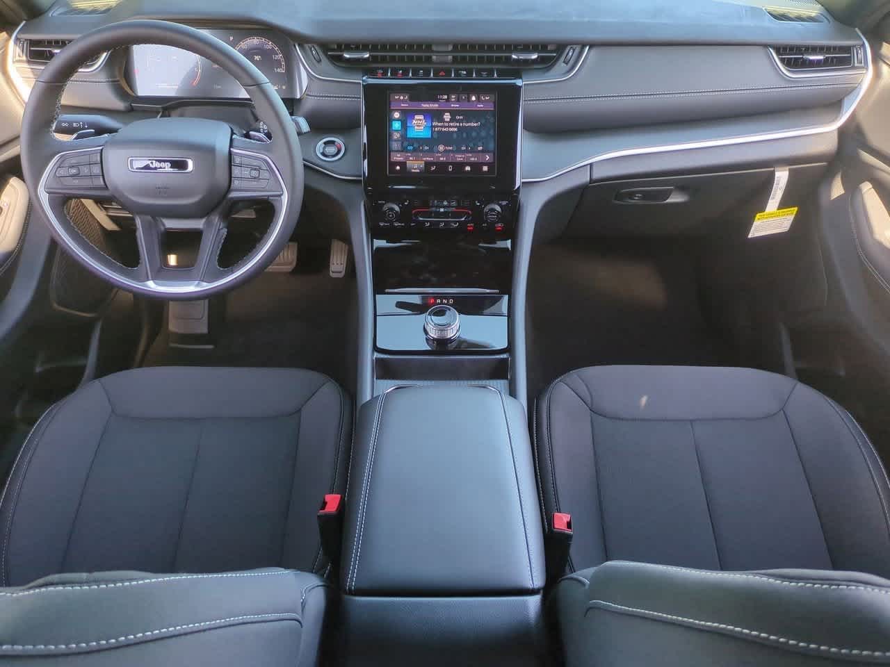 Thumbnail: 2025 Jeep Grand Cherokee - 16