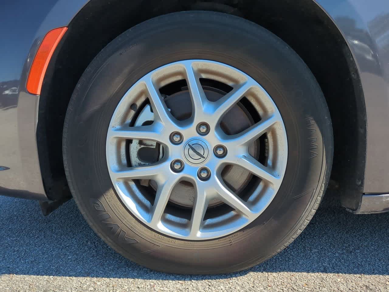 Thumbnail: 2023 Chrysler Pacifica - 14