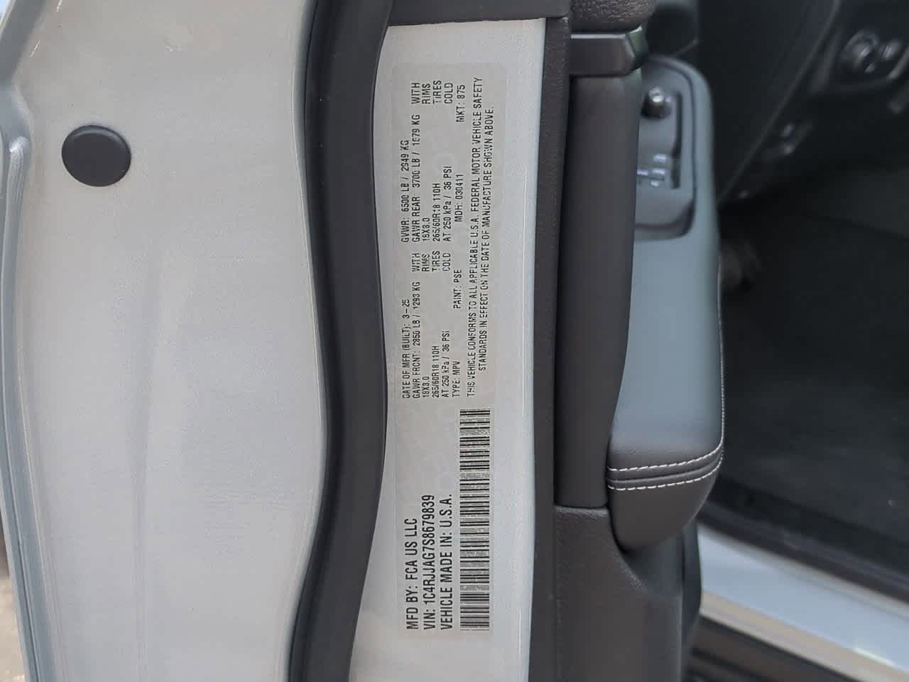 2025 Jeep Grand Cherokee L Laredo 36