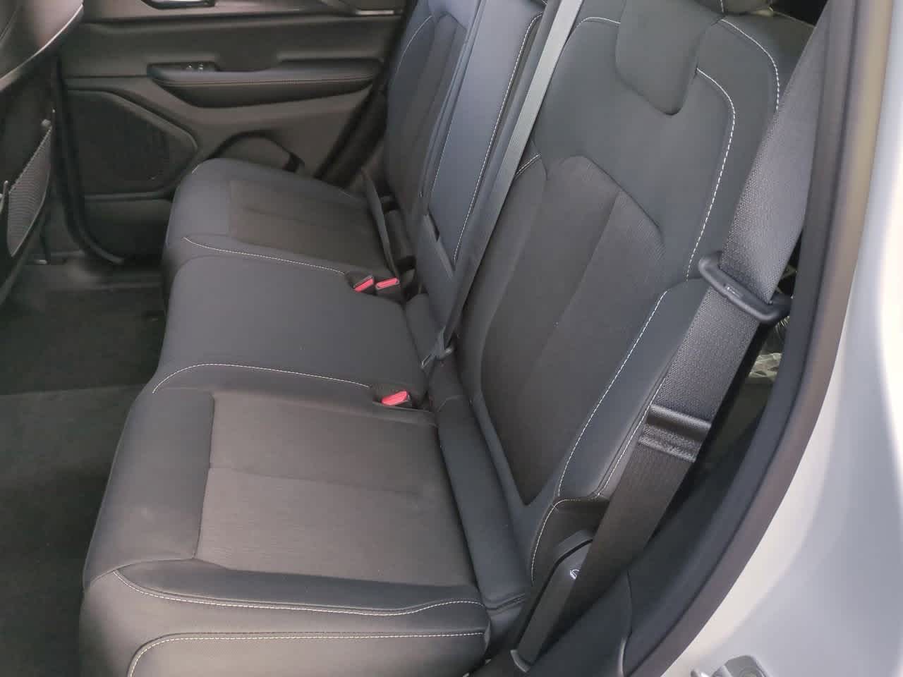 Thumbnail: 2025 Jeep Grand Cherokee - 20