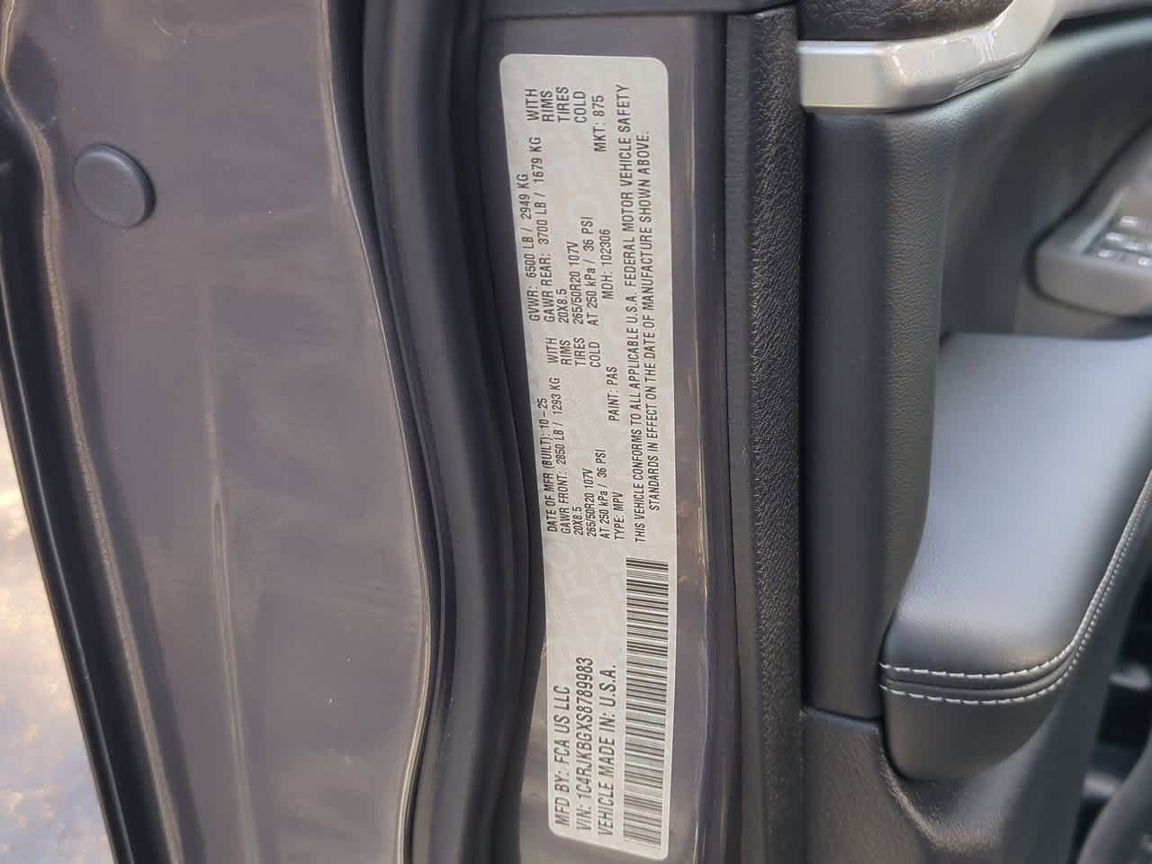 Thumbnail: 2025 Jeep Grand Cherokee L - 38