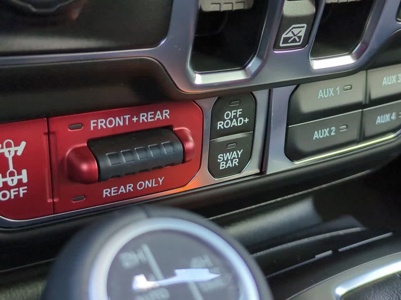 Thumbnail: 2025 Jeep Wrangler - 17