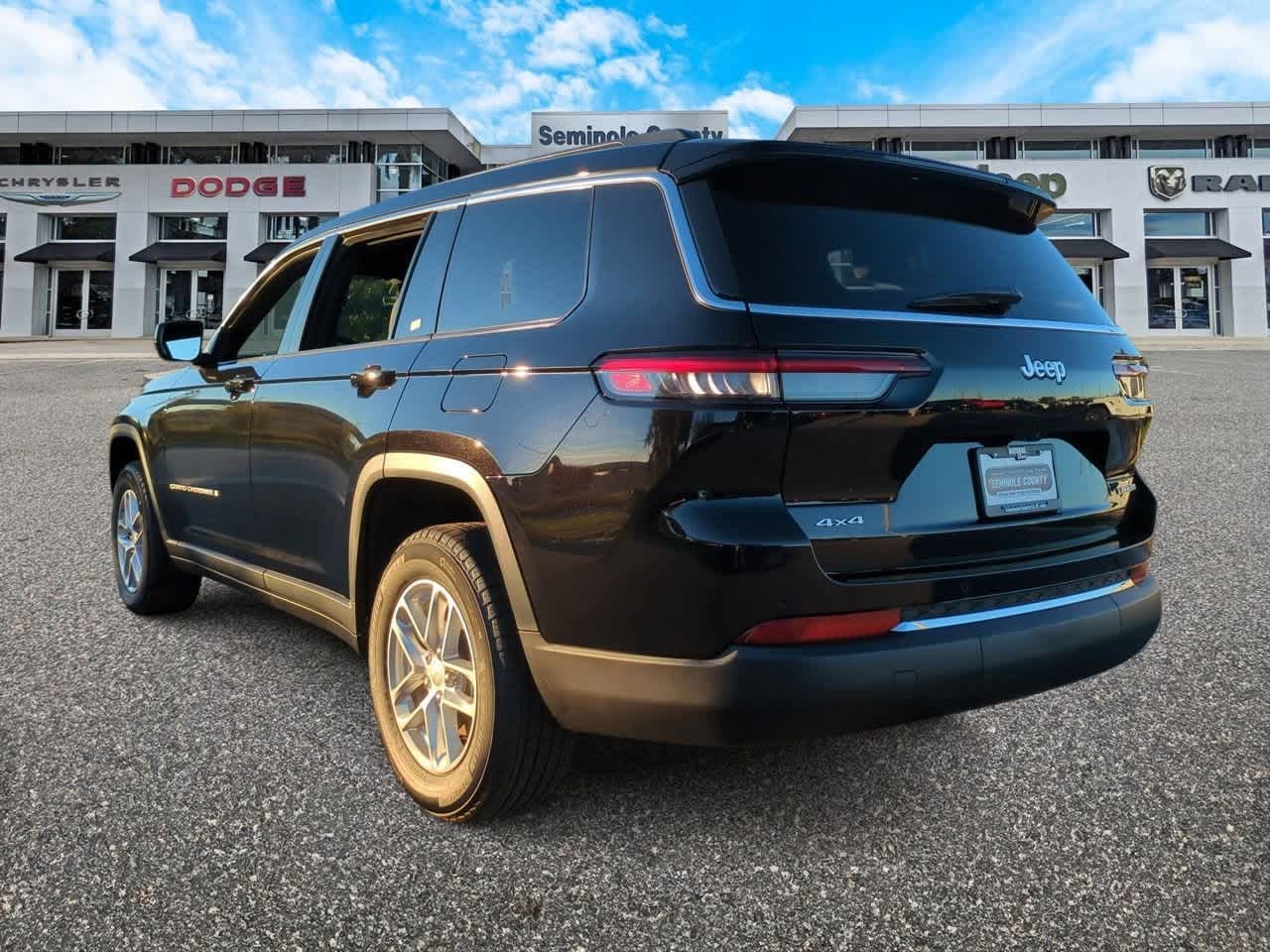 Thumbnail: 2025 Jeep Grand Cherokee L - 6