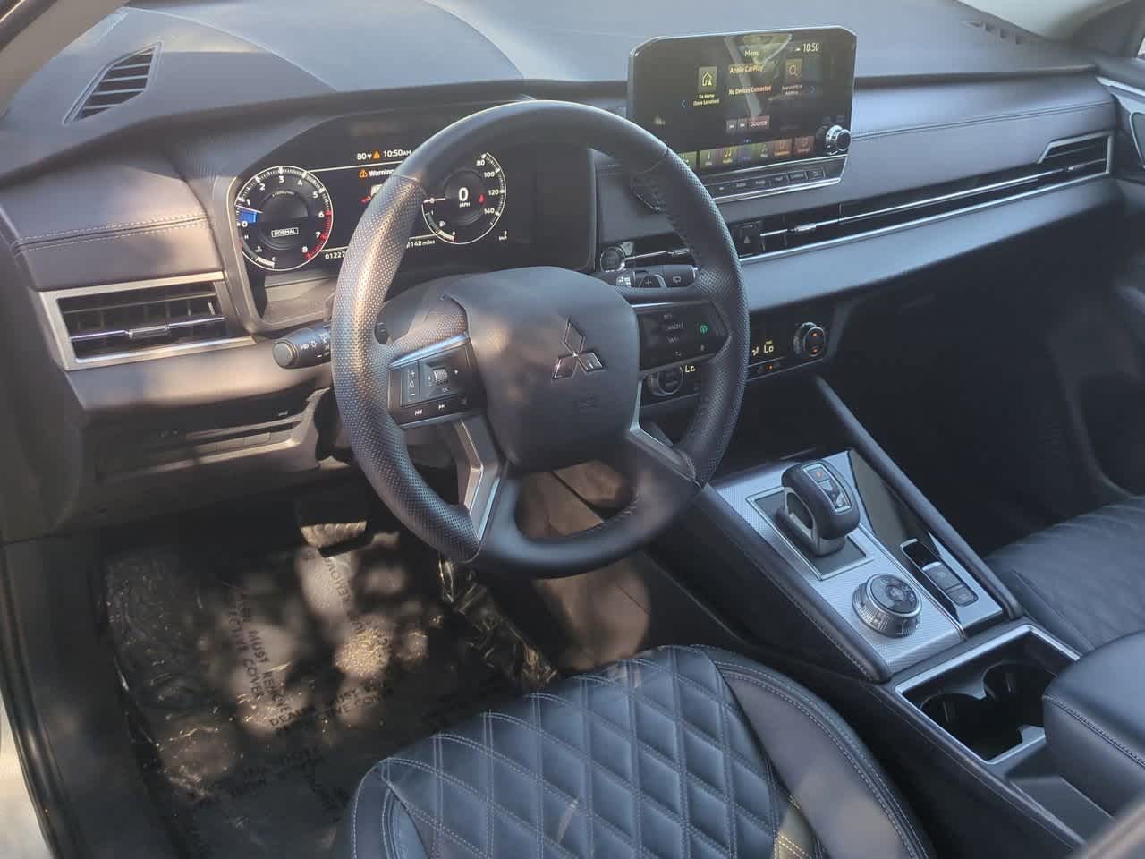 Thumbnail: 2024 Mitsubishi Outlander - 10