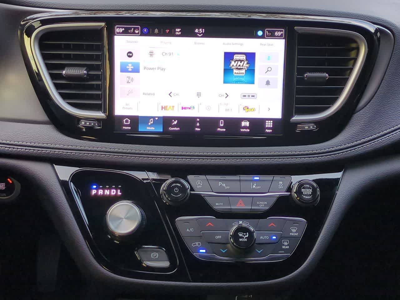 Thumbnail: 2026 Chrysler Pacifica - 29