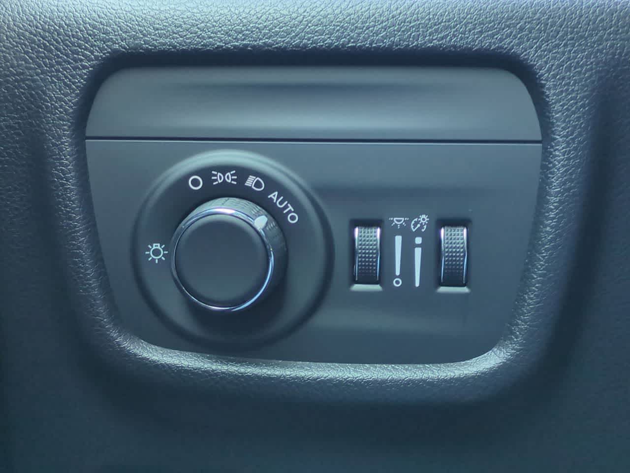 Thumbnail: 2025 Jeep Grand Cherokee - 18