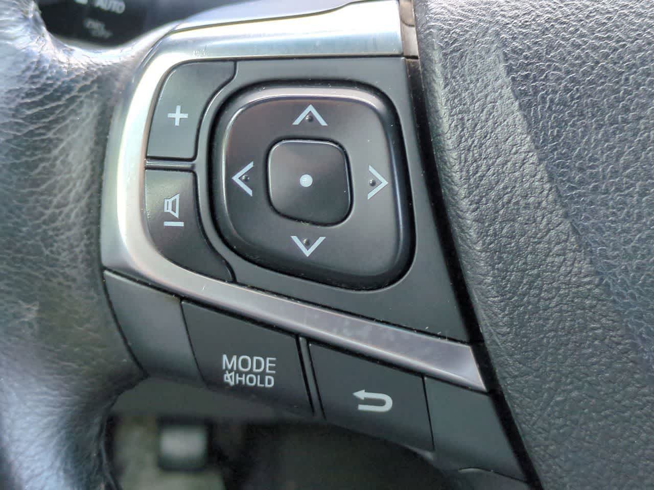 Thumbnail: 2017 Toyota Camry - 23