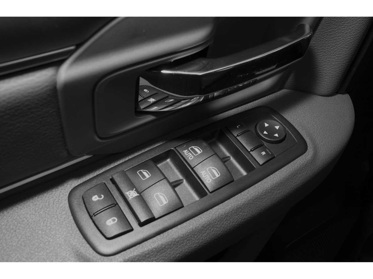 Thumbnail: 2015 RAM 1500 - 14