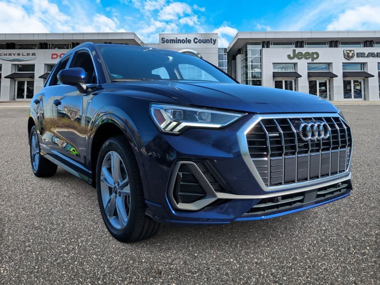 Thumbnail: 2022 Audi Q3 - 2