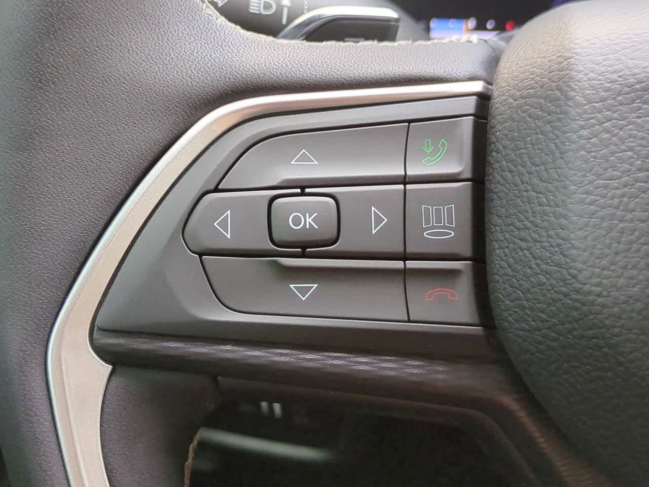 Thumbnail: 2025 Jeep Grand Cherokee L - 24