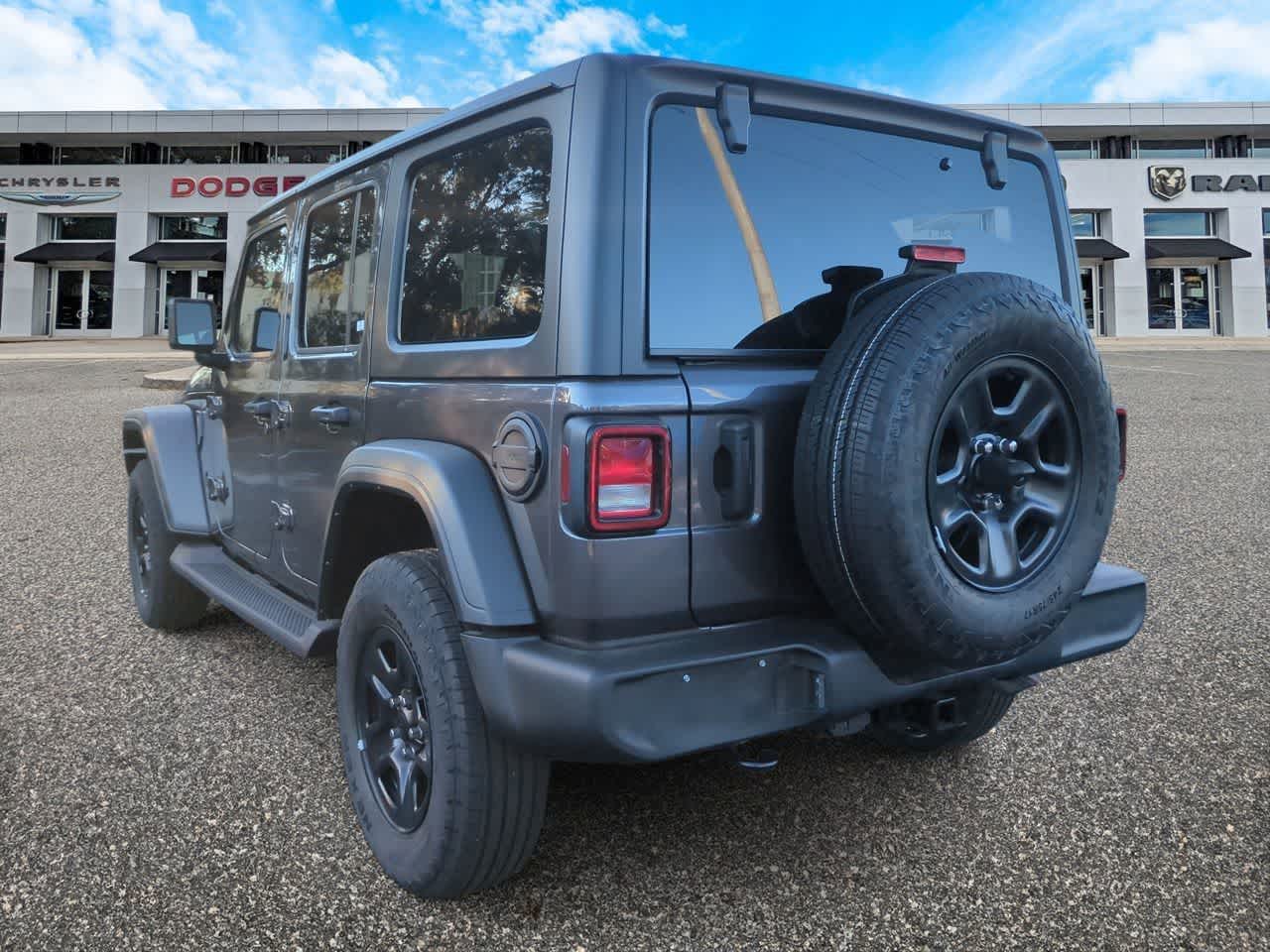 Thumbnail: 2026 Jeep Wrangler - 6
