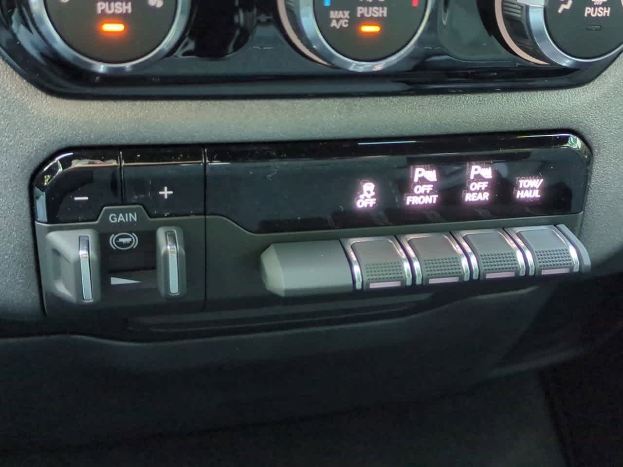 Thumbnail: 2026 RAM 1500 - 17