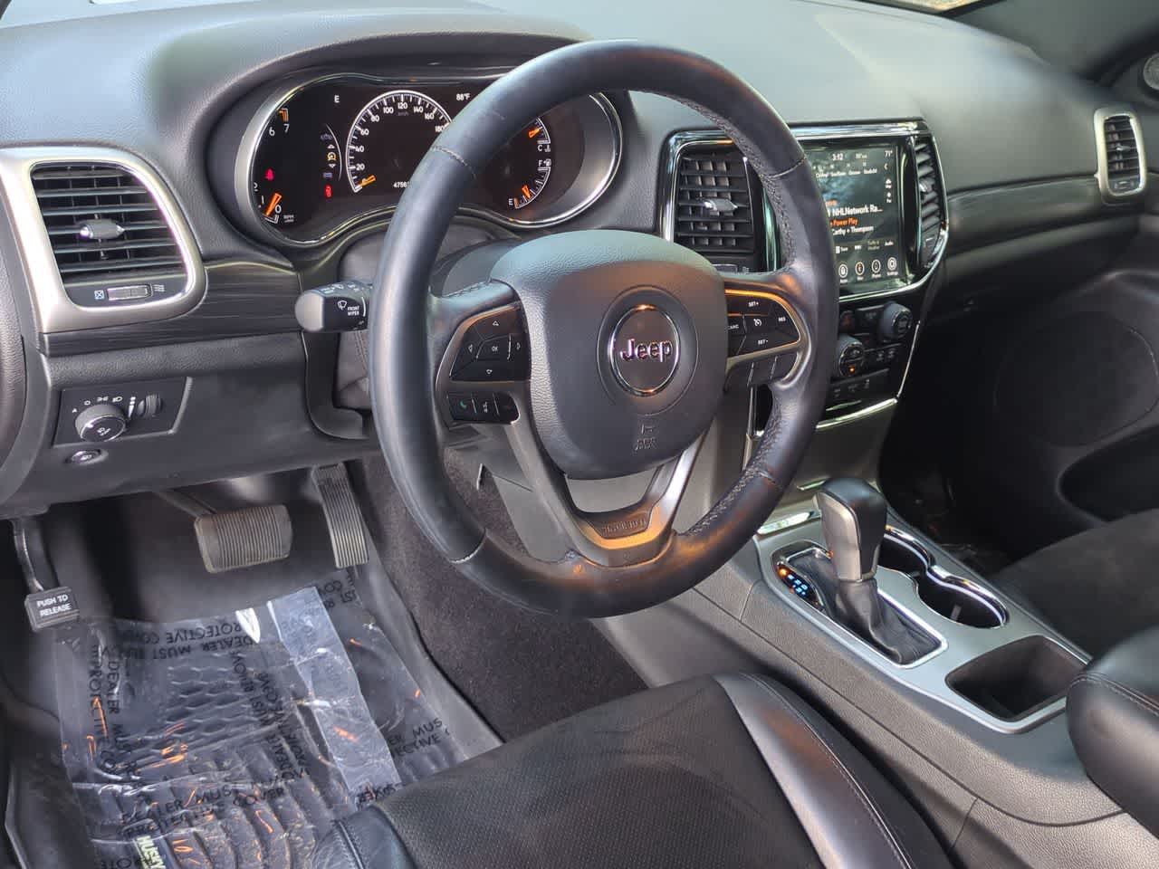 Thumbnail: 2022 Jeep Grand Cherokee - 10