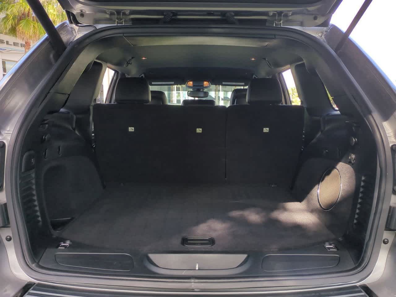 Thumbnail: 2018 Jeep Grand Cherokee - 33