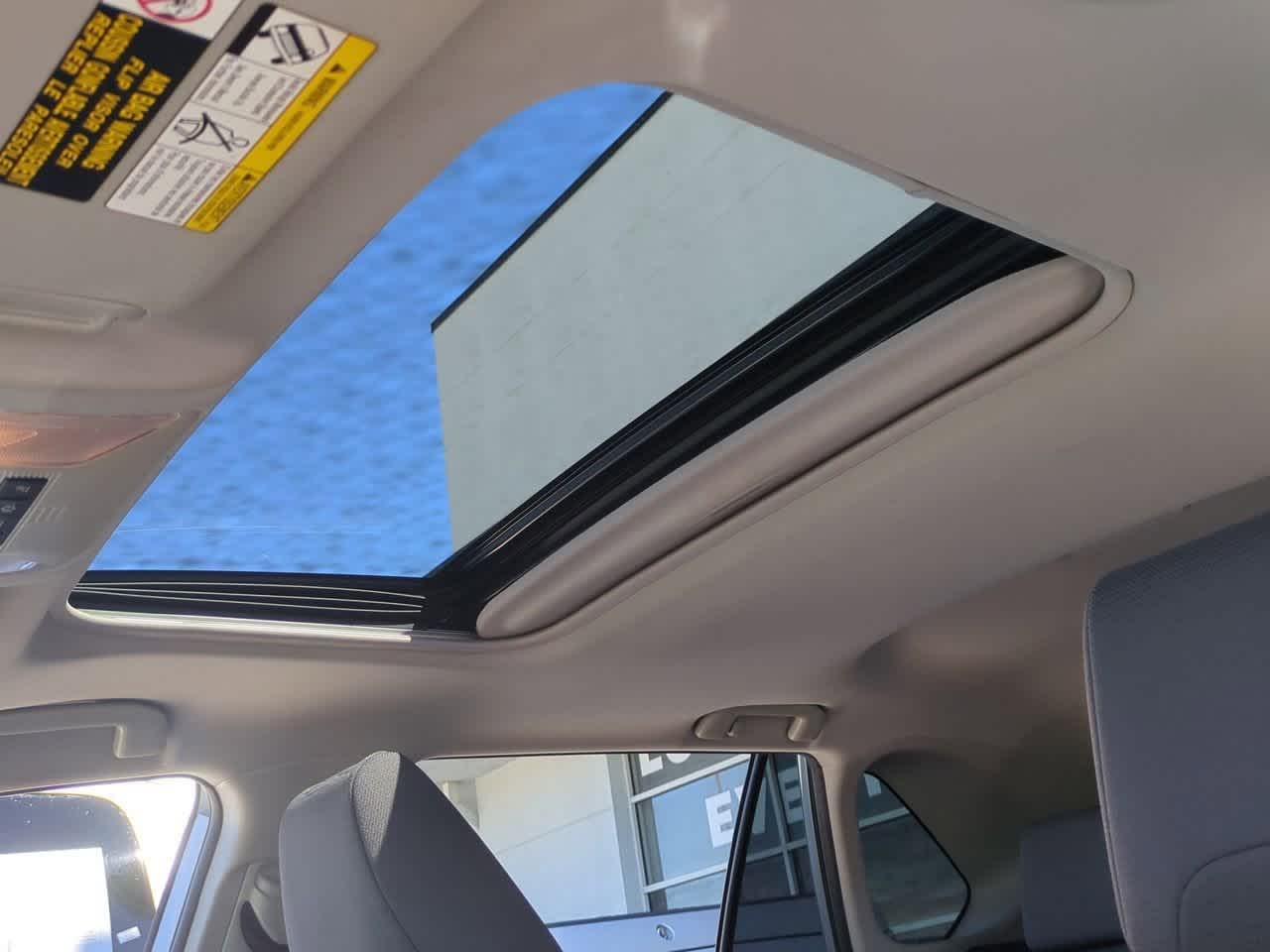 Thumbnail: 2019 Toyota RAV4 - 20