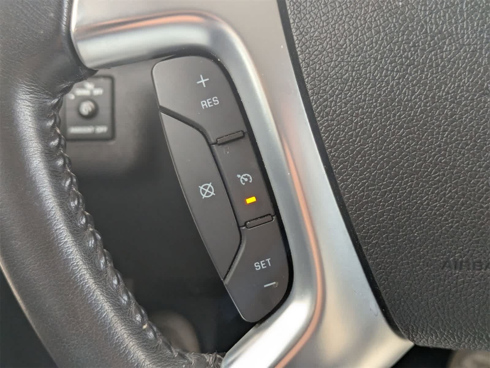 Thumbnail: 2016 Chevrolet Traverse - 8