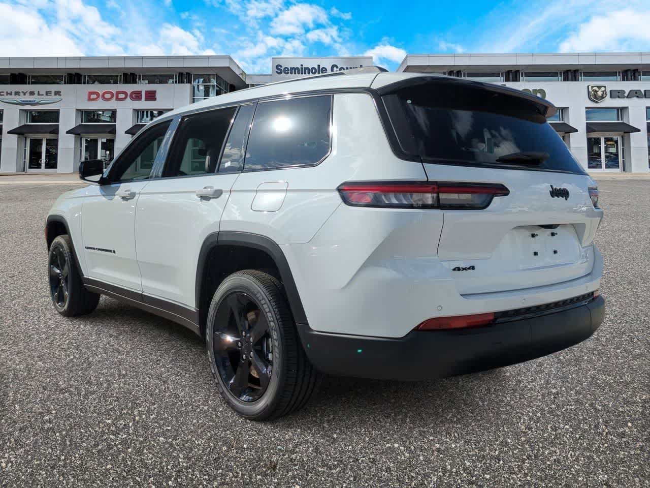 Thumbnail: 2025 Jeep Grand Cherokee L - 6