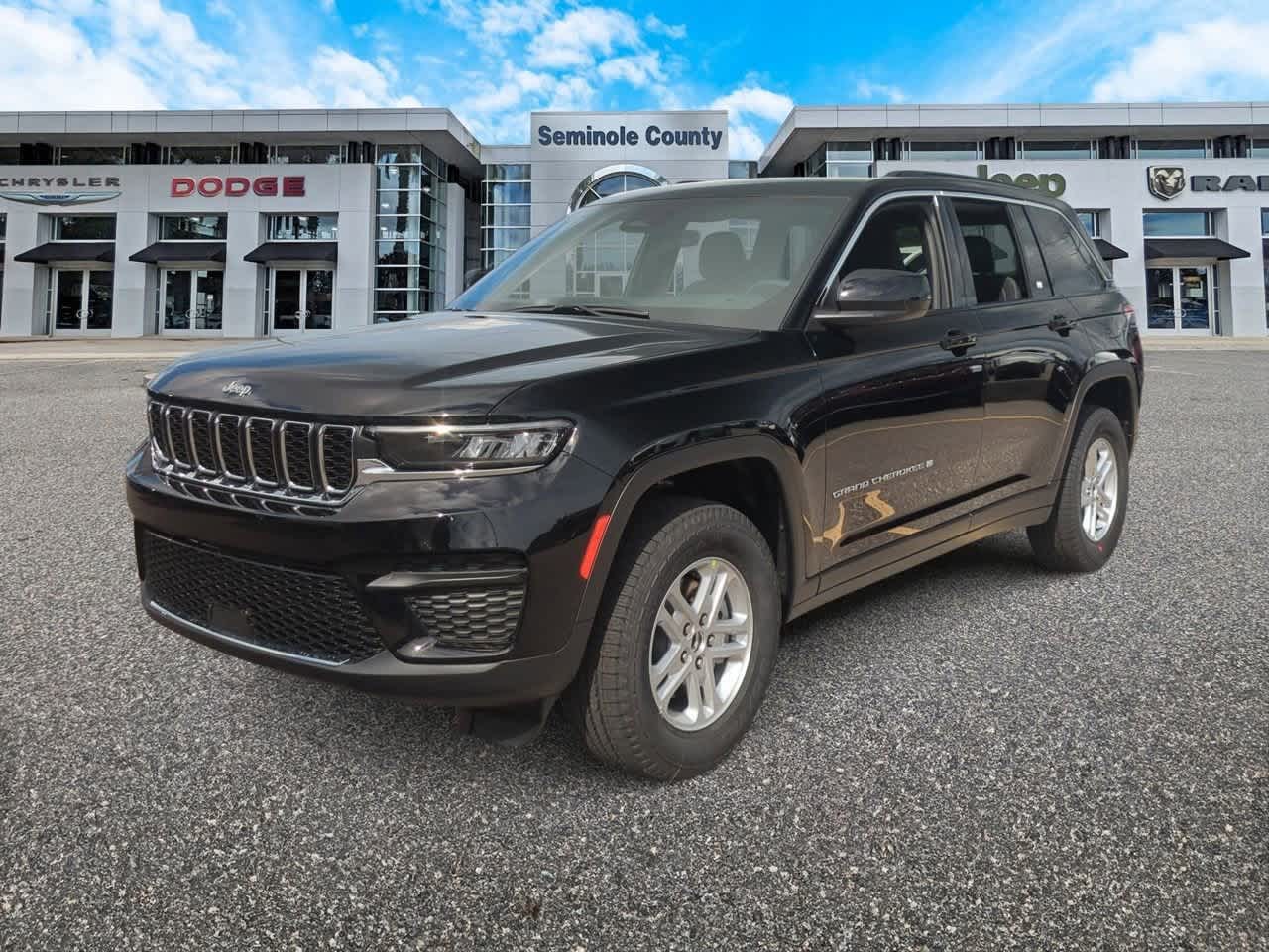 Thumbnail: 2025 Jeep Grand Cherokee - 4