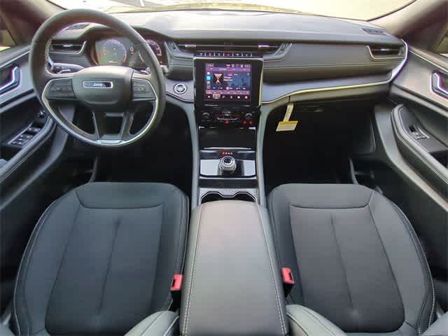 Thumbnail: 2025 Jeep Grand Cherokee - 16