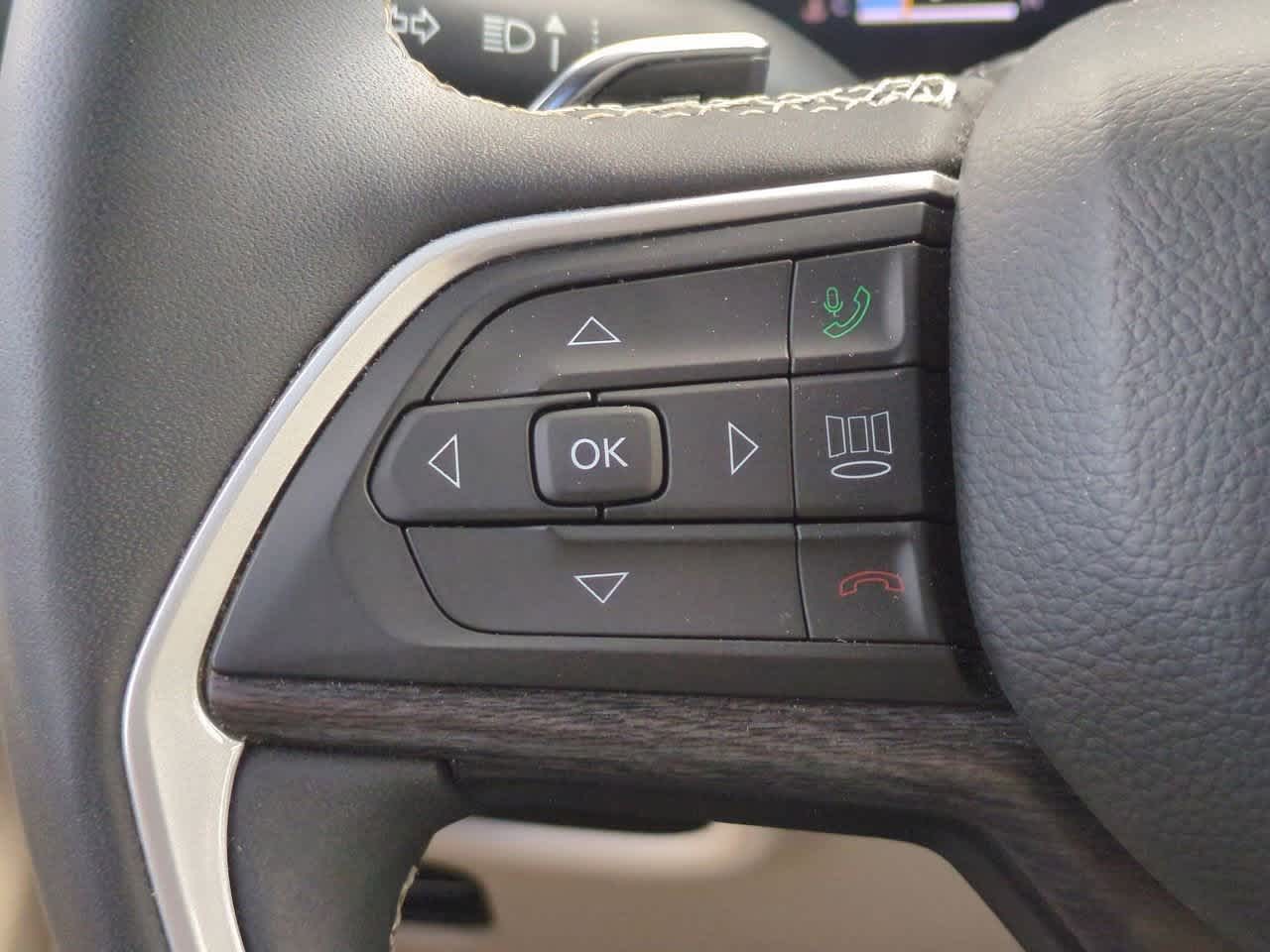 Thumbnail: 2023 Jeep Grand Cherokee L - 24