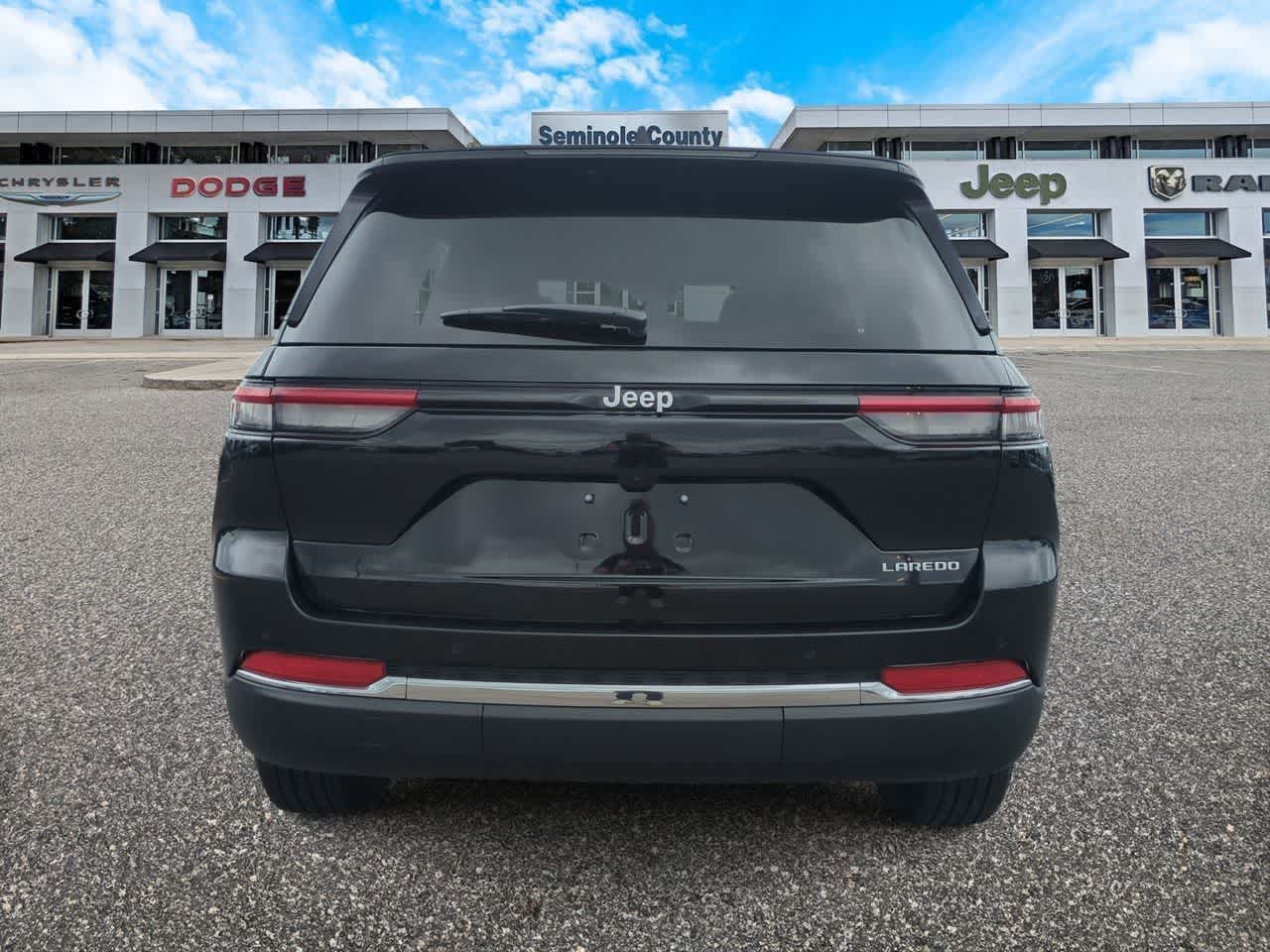 Thumbnail: 2026 Jeep Grand Cherokee - 7