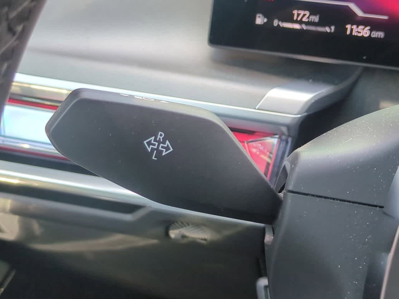 Thumbnail: 2023 BMW 7 Series - 28