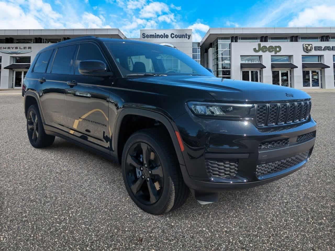 Thumbnail: 2025 Jeep Grand Cherokee L - 2