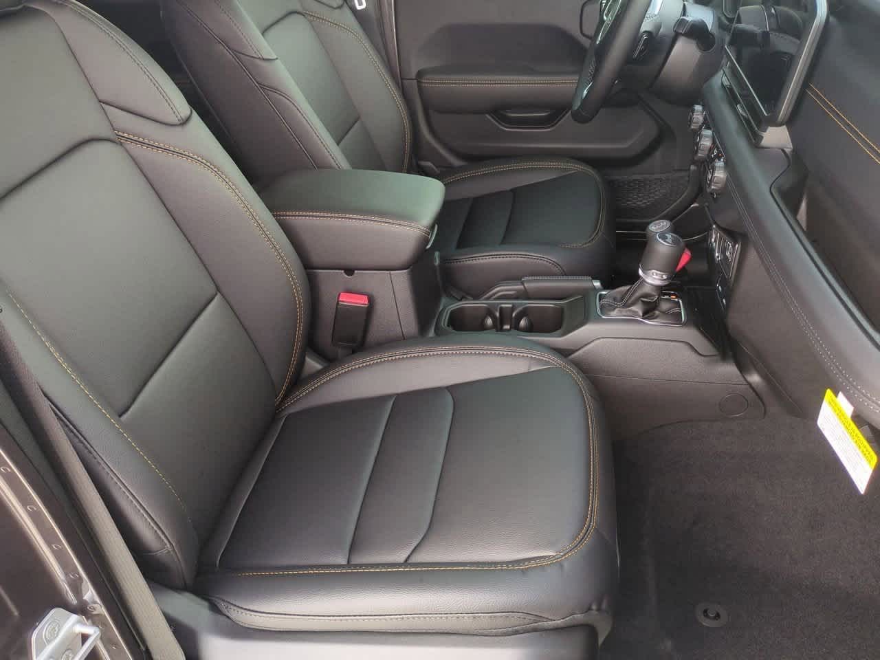 Thumbnail: 2025 Jeep Wrangler - 22