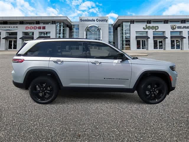 Thumbnail: 2025 Jeep Grand Cherokee - 9