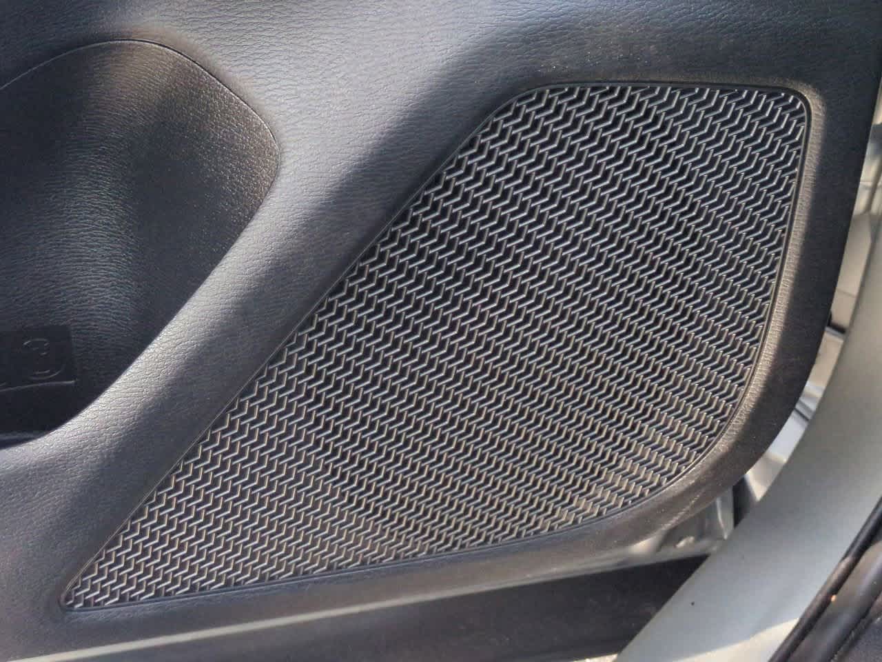 Thumbnail: 2024 Mitsubishi Outlander - 31