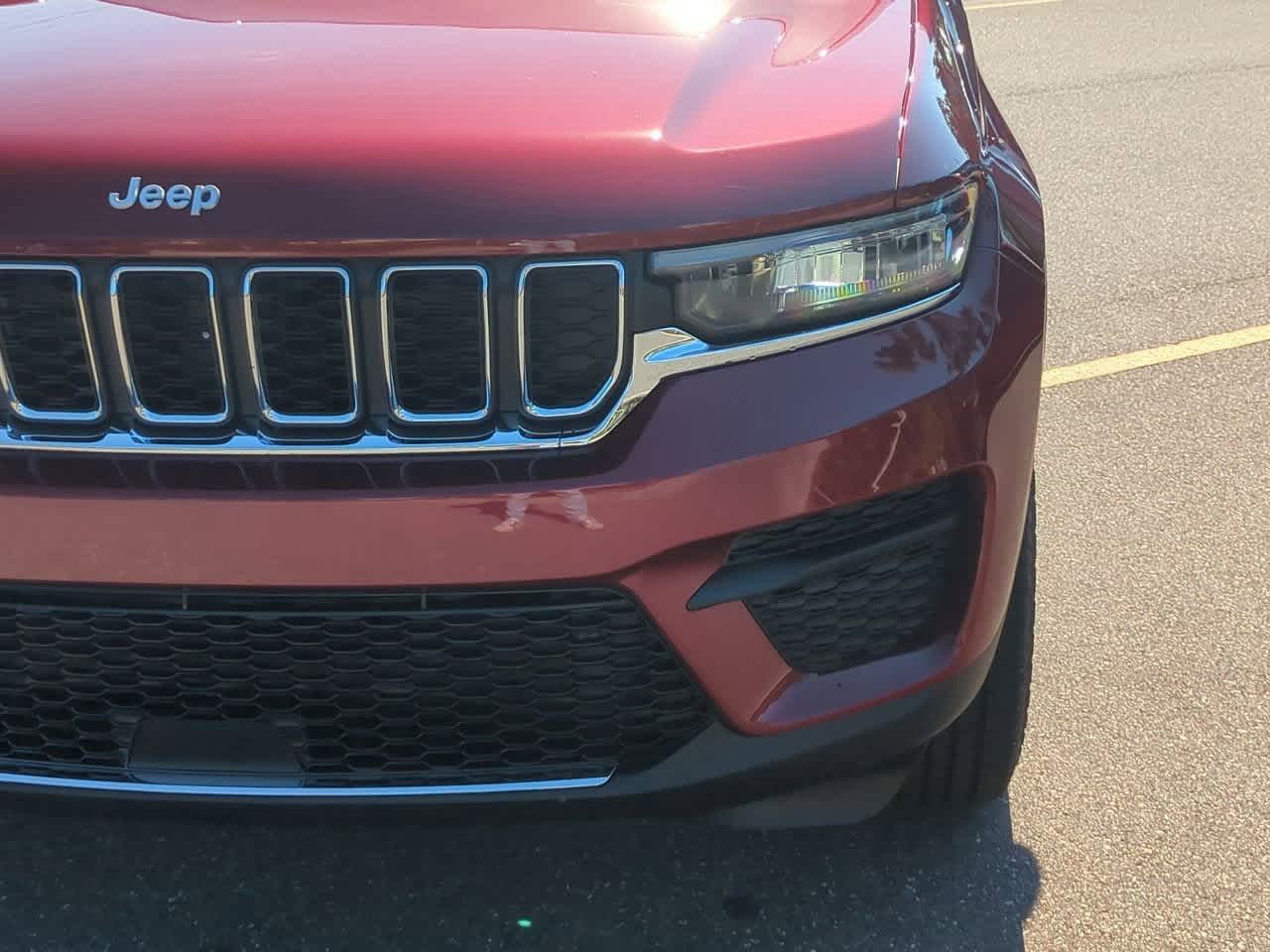 Thumbnail: 2025 Jeep Grand Cherokee - 11