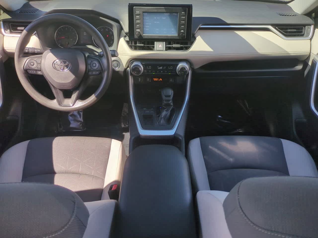 Thumbnail: 2019 Toyota RAV4 - 16