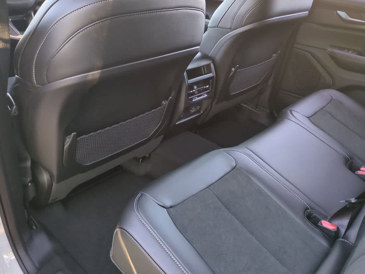 Thumbnail: 2025 Jeep Grand Cherokee - 18