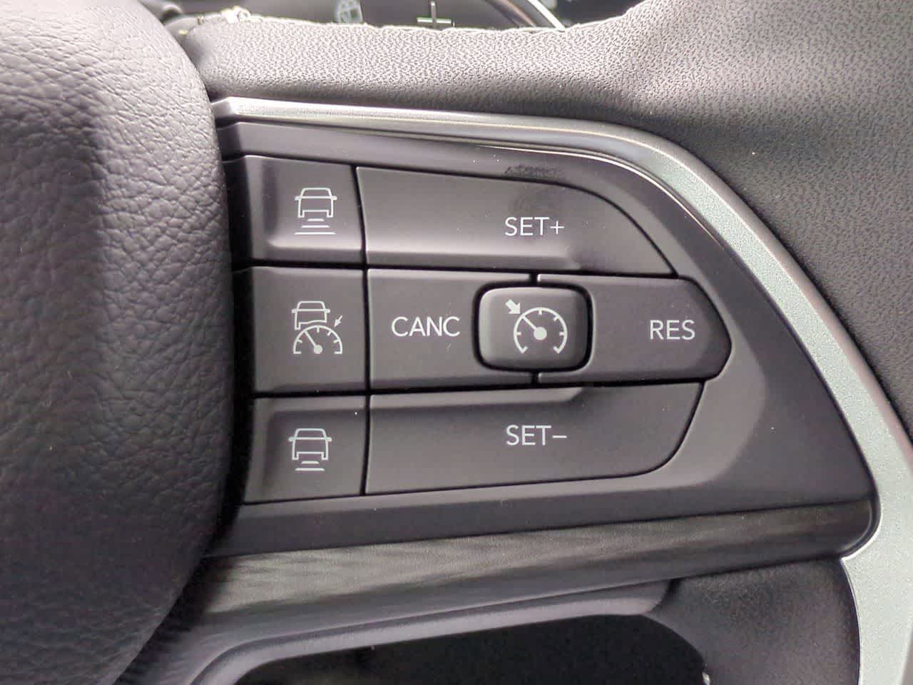 Thumbnail: 2025 Jeep Grand Cherokee - 24