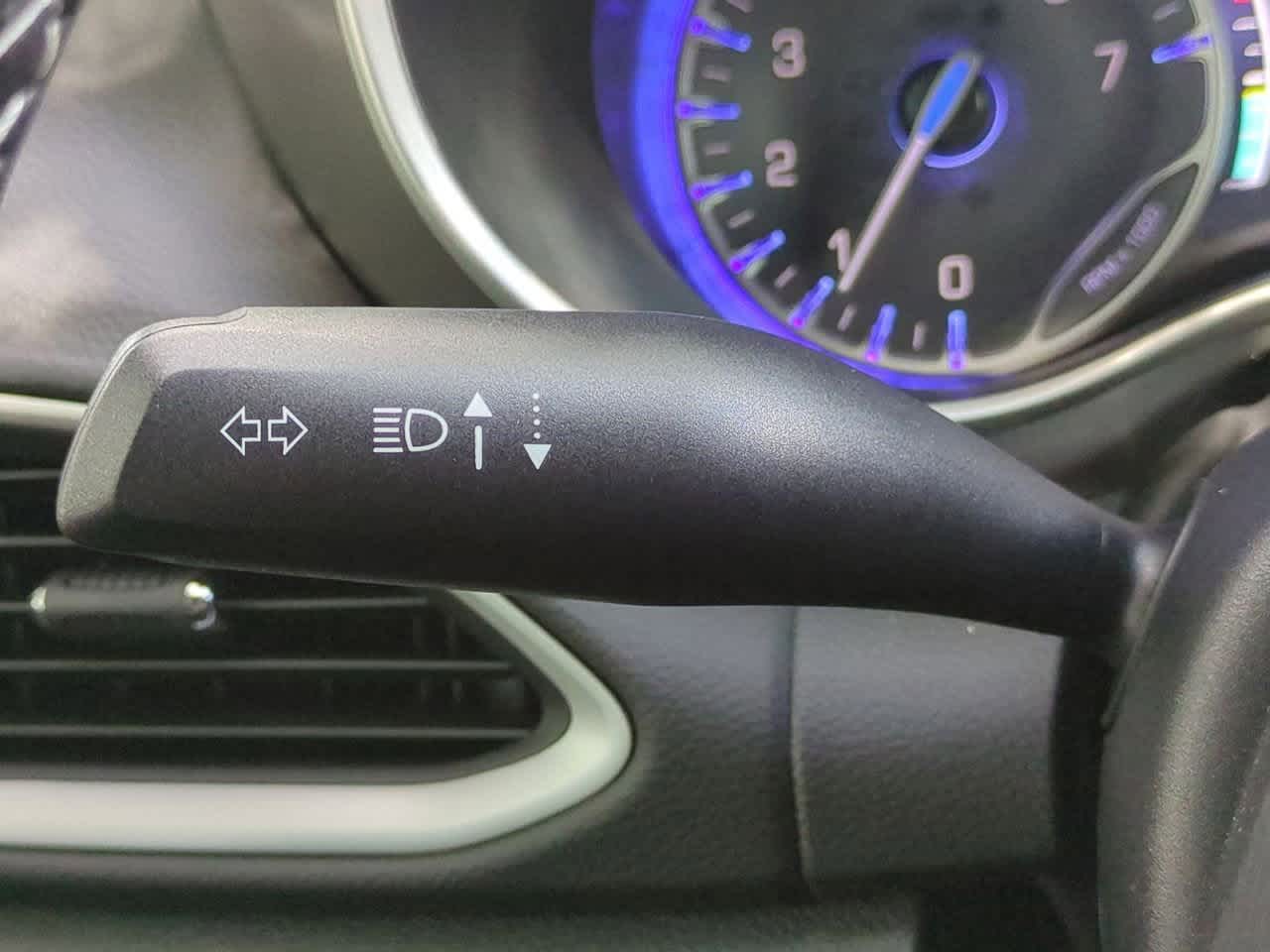 Thumbnail: 2026 Chrysler Voyager - 27