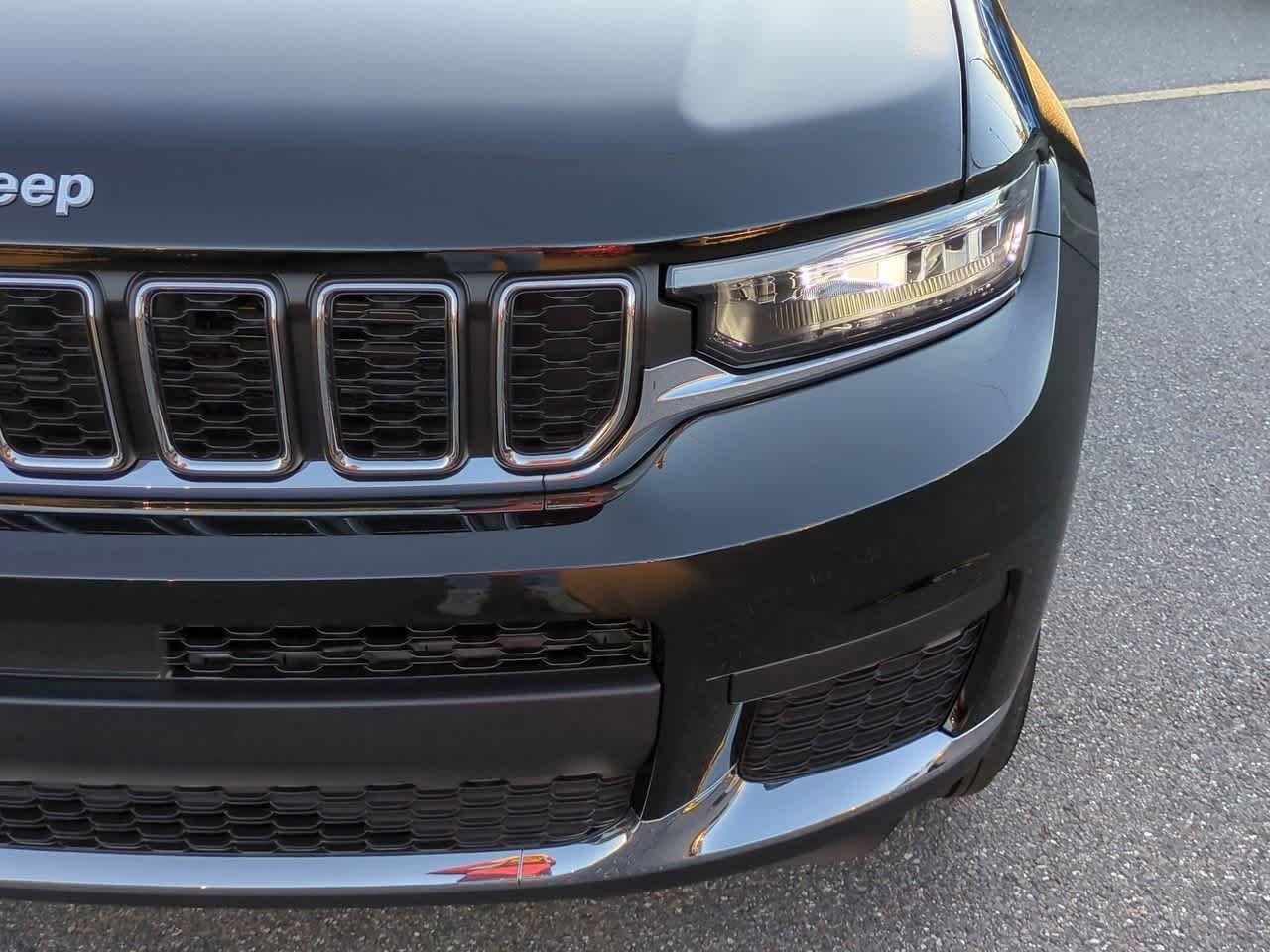 Thumbnail: 2025 Jeep Grand Cherokee L - 11