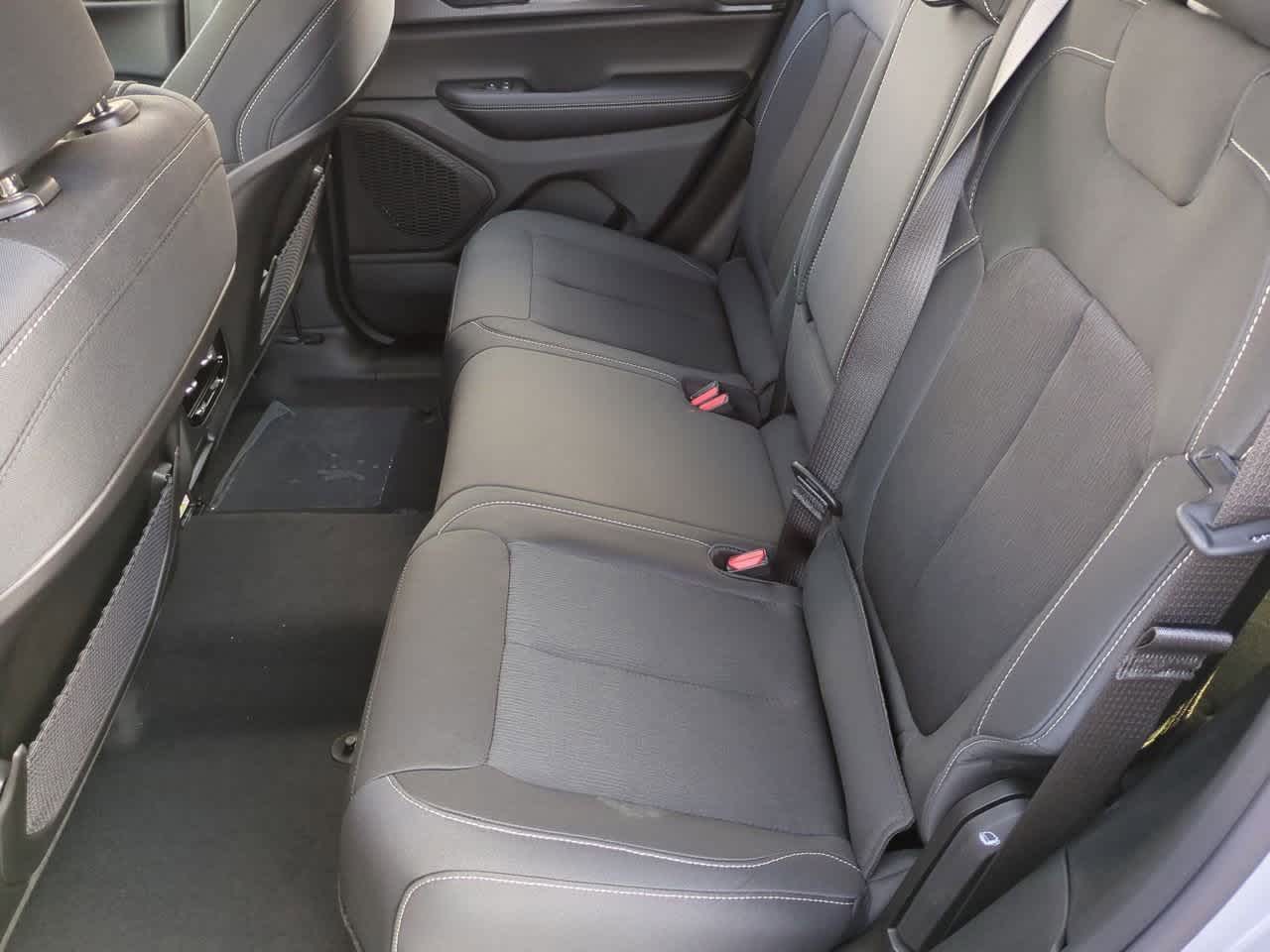 Thumbnail: 2025 Jeep Grand Cherokee - 21