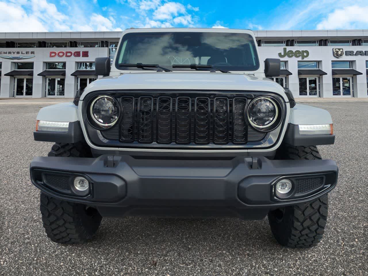 Thumbnail: 2026 Jeep Gladiator - 3